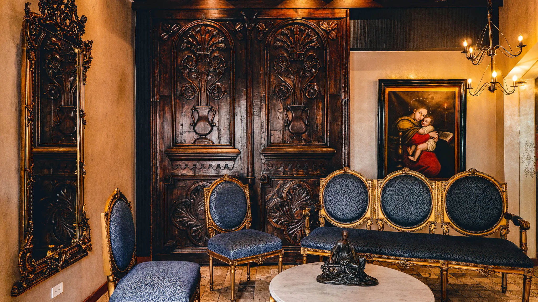 Front Desk Hotel Mama Cuchara Boutique